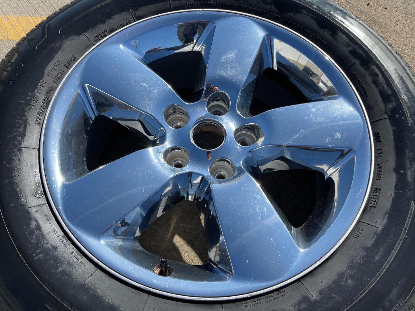 (1) 20" Dodge Ram 1500 OEM 2495 wheel rim chrome tire spare BRIDGESTONE