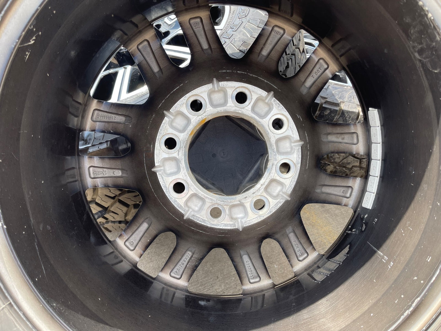 20" GMC Sierra AT4 2500 3500 OEM wheels rims 5950 Silverado tires TOYO A/T3