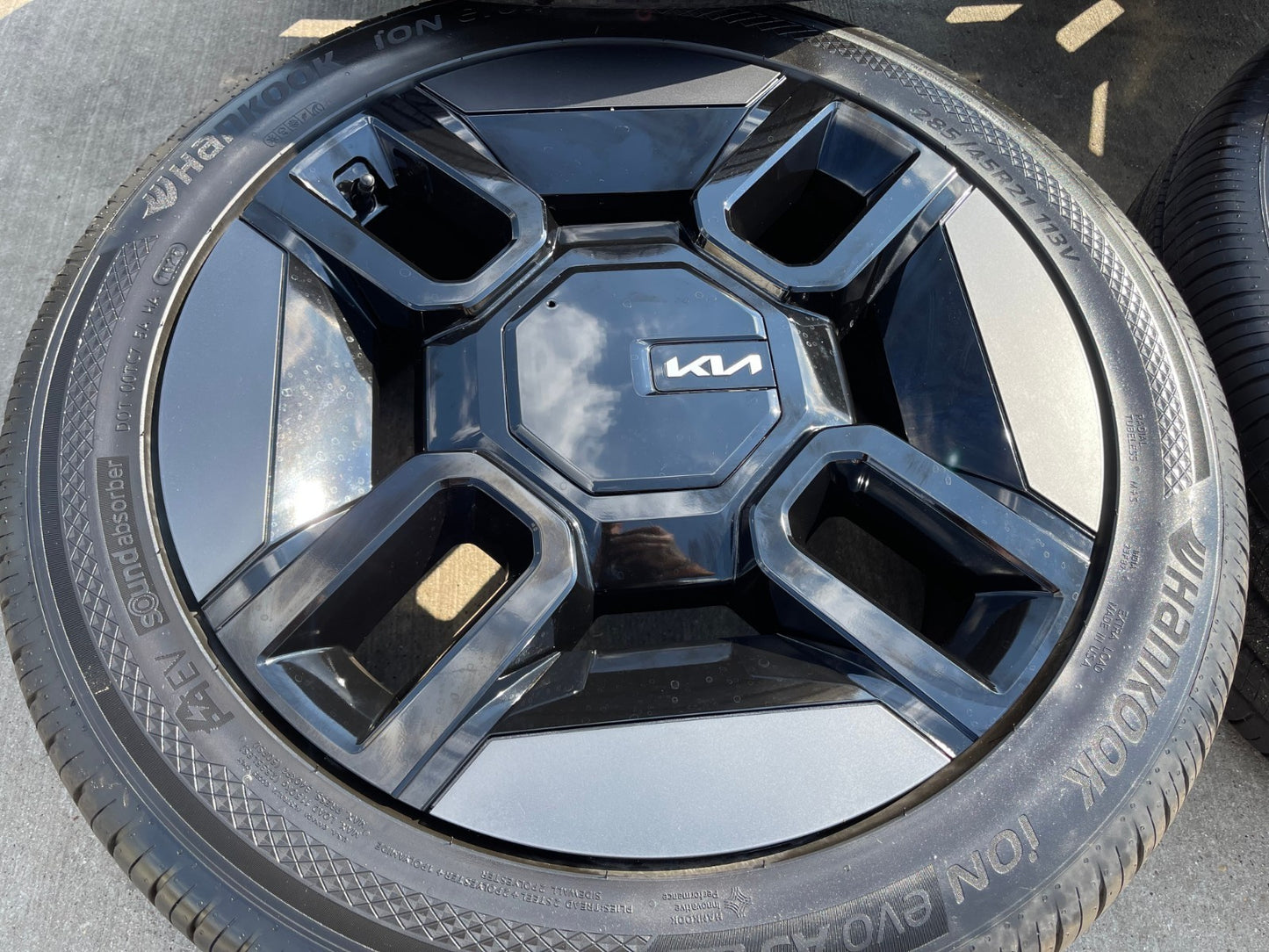 21" Kia Telluride X-PRO EV9 OEM 71085 wheels rims Sorento Carnival MICHELIN NEW