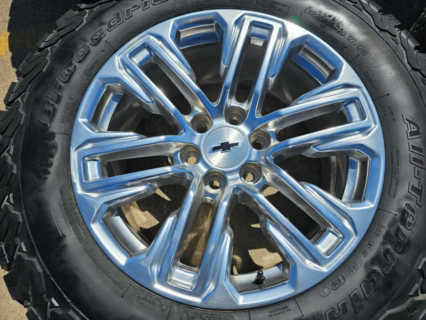 20" Chevy Tahoe Silverado GMC Yukon Sierra OEM 2120 14024 wheels rims BFG