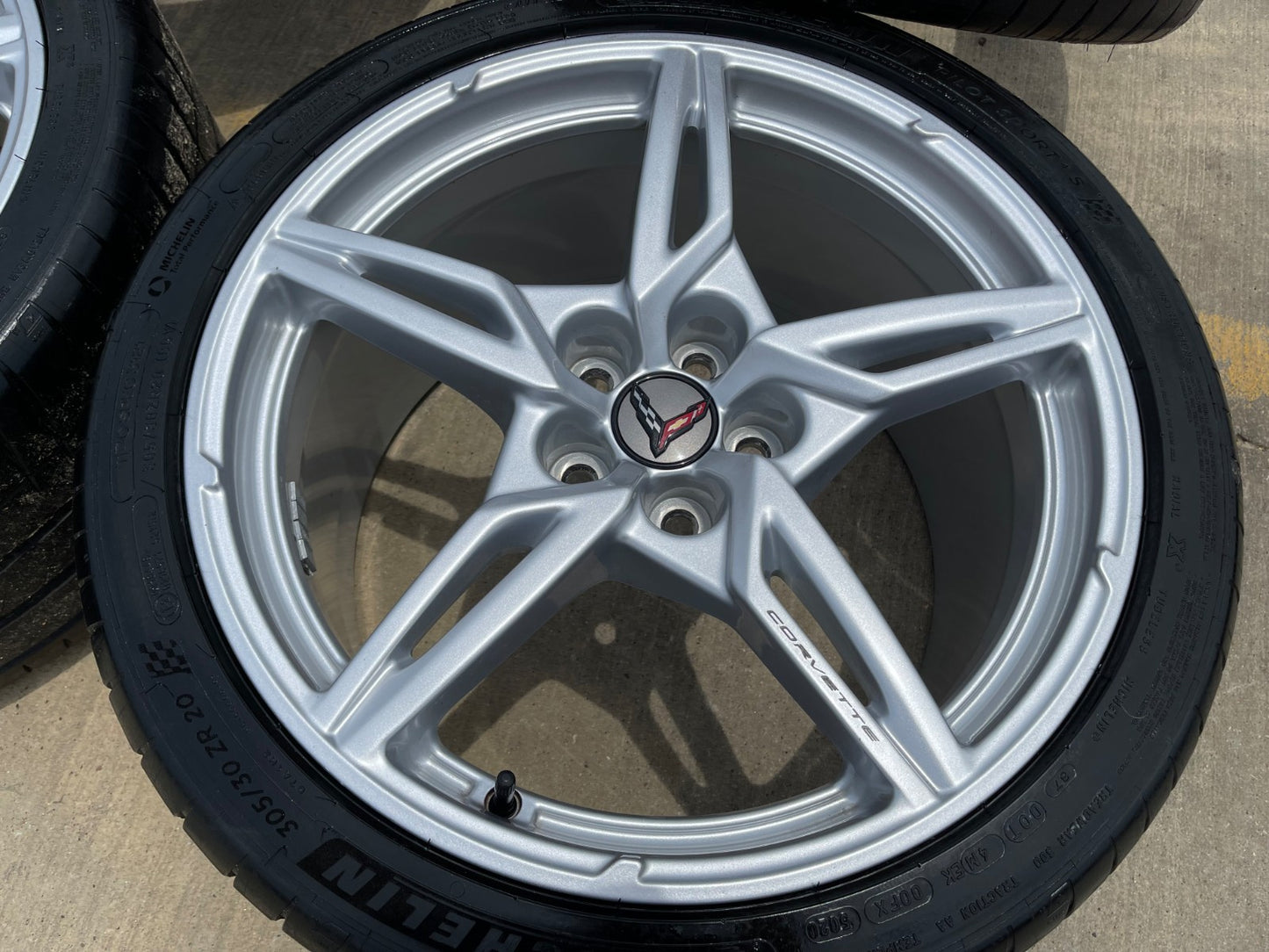 19" + 20" Chevy Corvette C8 OEM 14007 14008 wheels rims SET MICHELIN 2020-2027