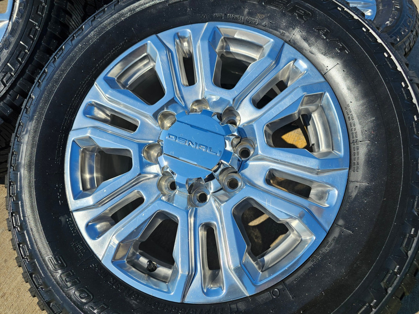 20" GMC Sierra Denali 2500 3500 OEM 5957 wheels rims tires 2023 2024 2025 2026