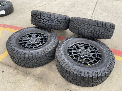 18" Toyota Tundra TSS T FORCE TRD OEM black wheels rims Sequoia 2025 NEW 35"