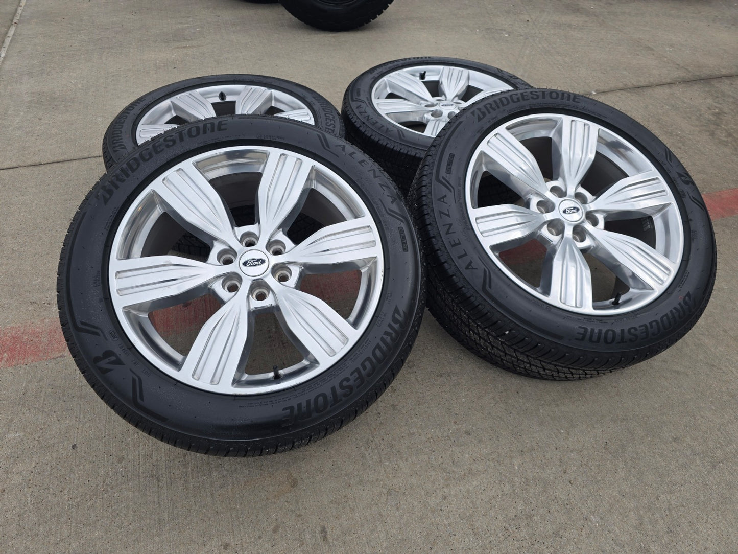 22" Ford F-150 LIMITED LARIAT OEM rims wheels 10442 Expedition BRIDGESTONE NEW
