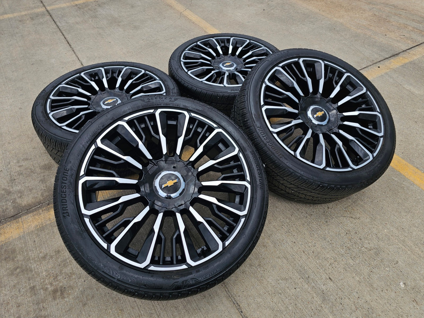 24" Chevy Tahoe Suburban Silverado OEM High Country wheels rims 2025 2026 NEW