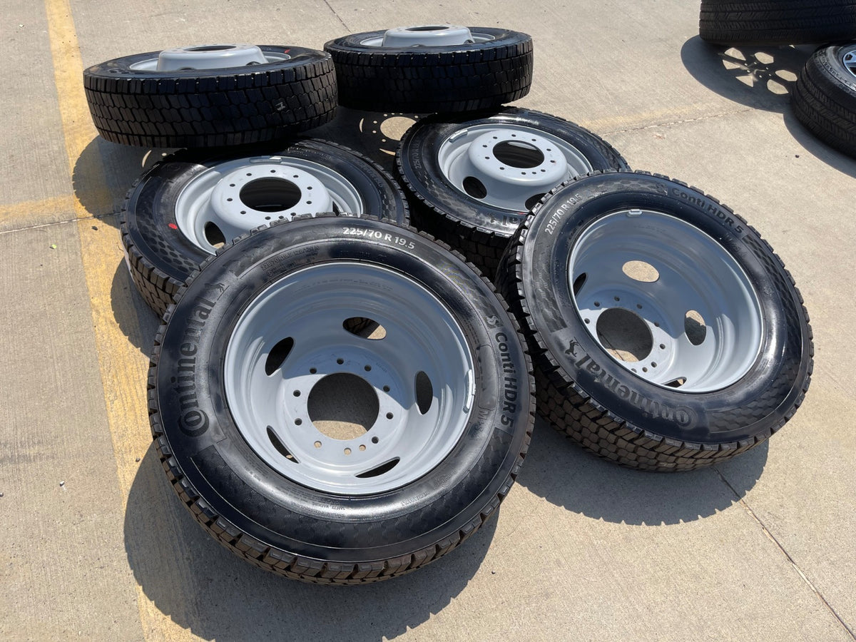 19.5" Ford F-450 Dually F-550 rims wheels RAM 4500 OEM 10x225 CONTINENTAL NEW