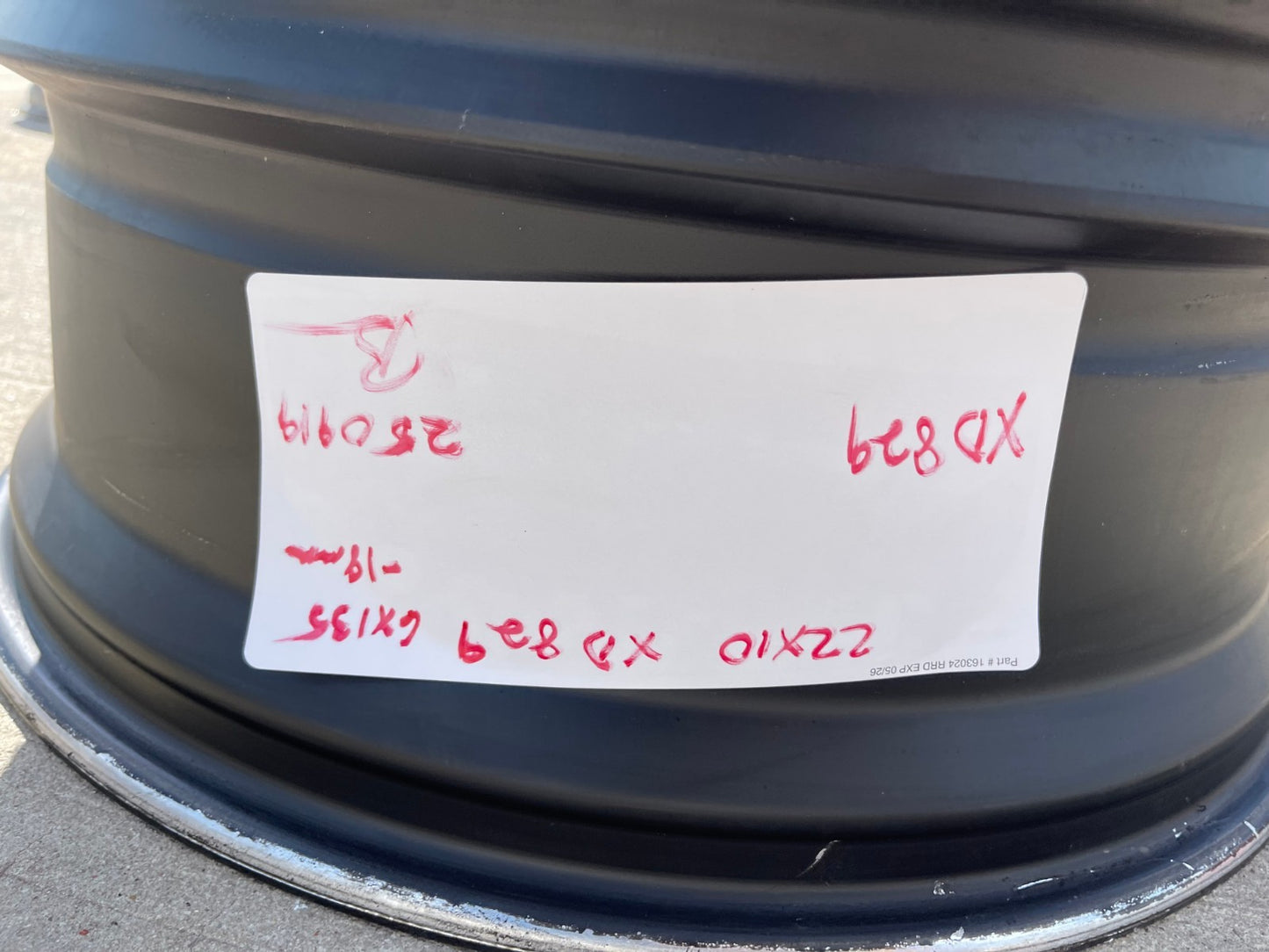 (1) 22x10 22" XD 829 Ford F-150 Expedition rim wheel -18 6x135
