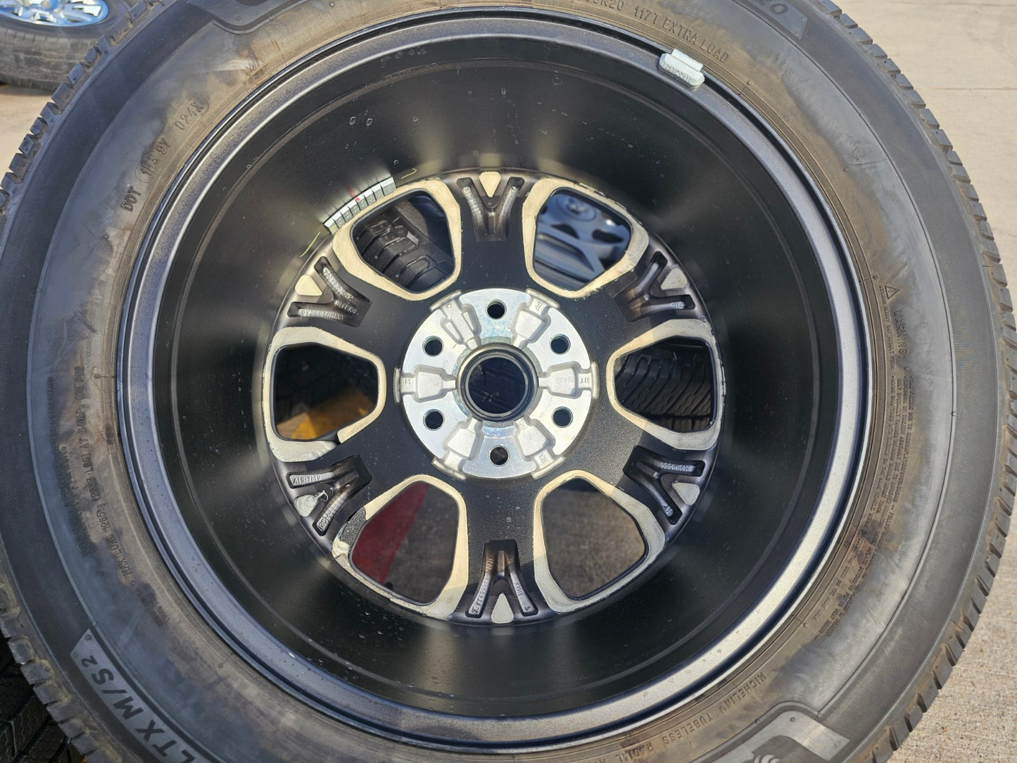20" Dodge Ram 1500 OEM Laramie Black 2680 wheels rims 2024 2025 2026 MICHELIN