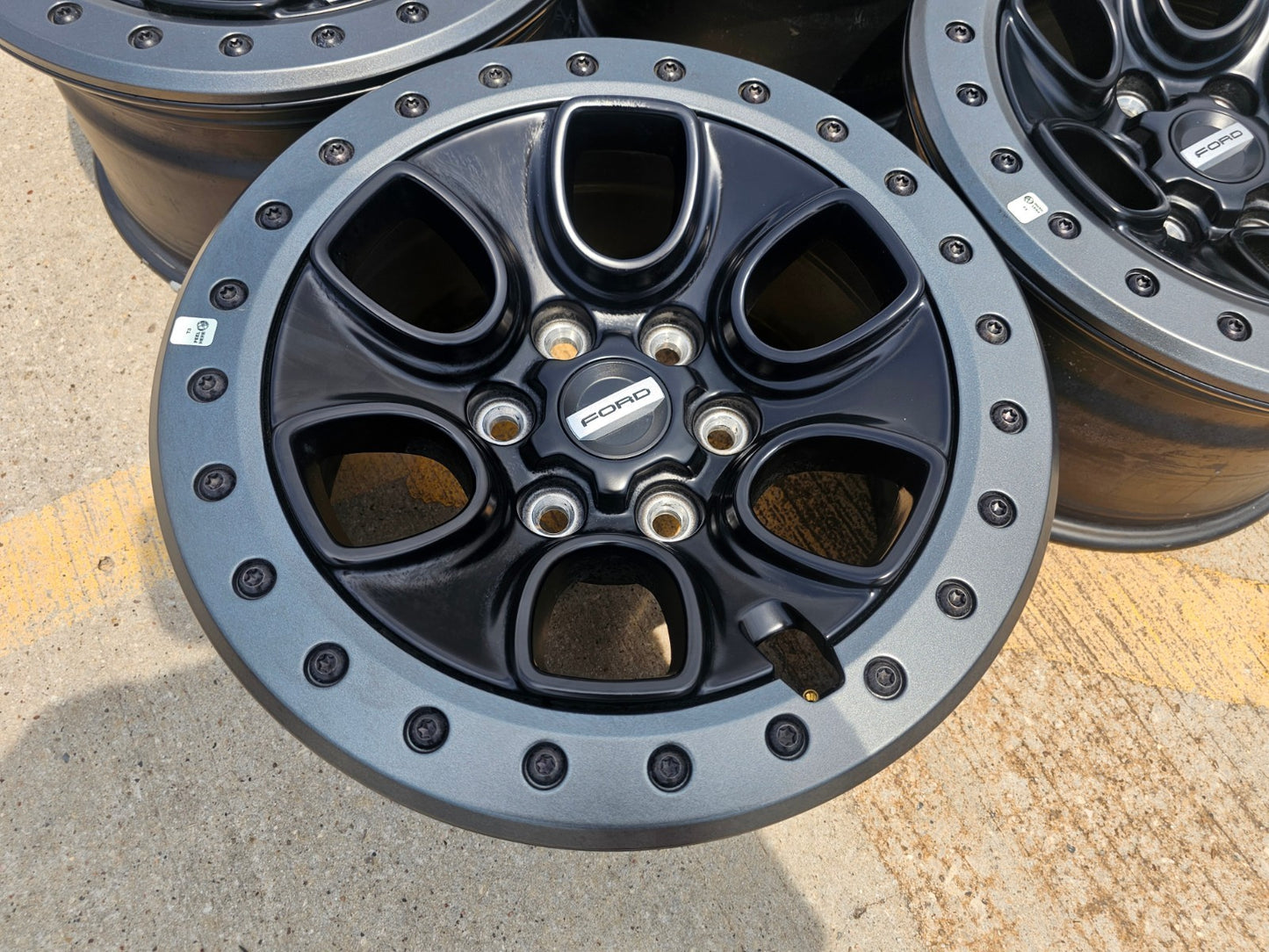 17" Ford F-150 Raptor OEM BEADLOCK rims wheels 10459 95210 SET NEW