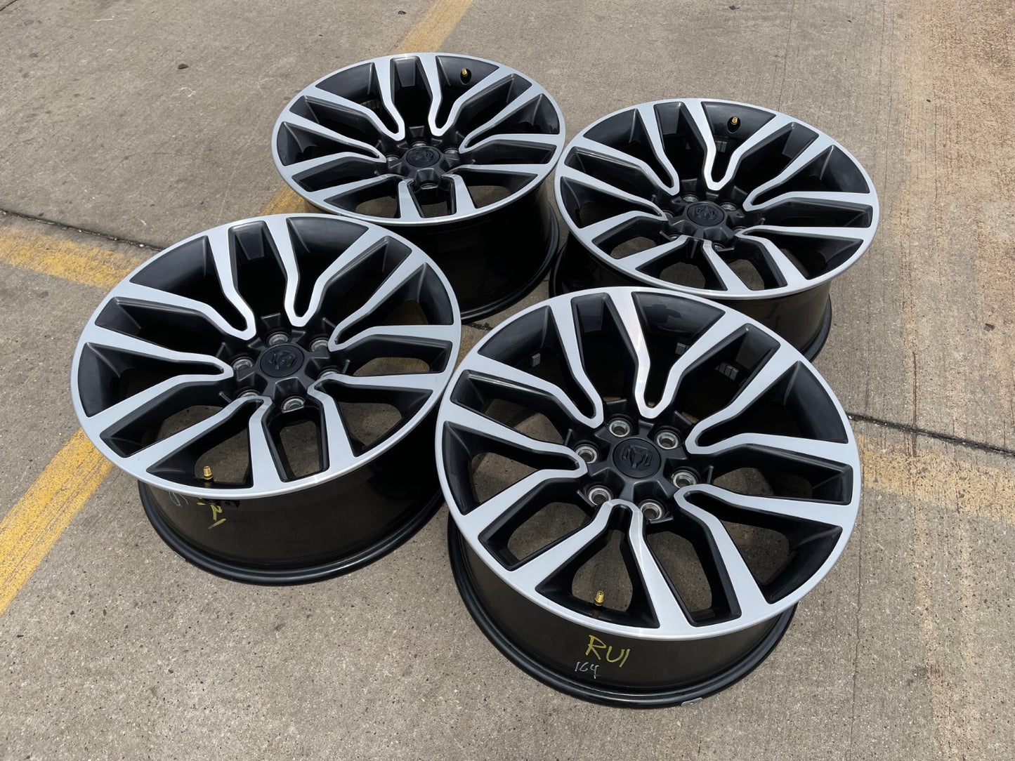 20" Dodge Ram 1500 OEM Laramie Long Horn wheels rims 2024 2025 NEW
