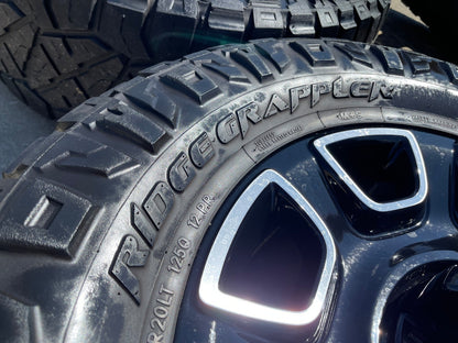 20" Ford F-250 F-350 OEM Lariat Platinum wheels rims 10486 tires SET NITRO 35"