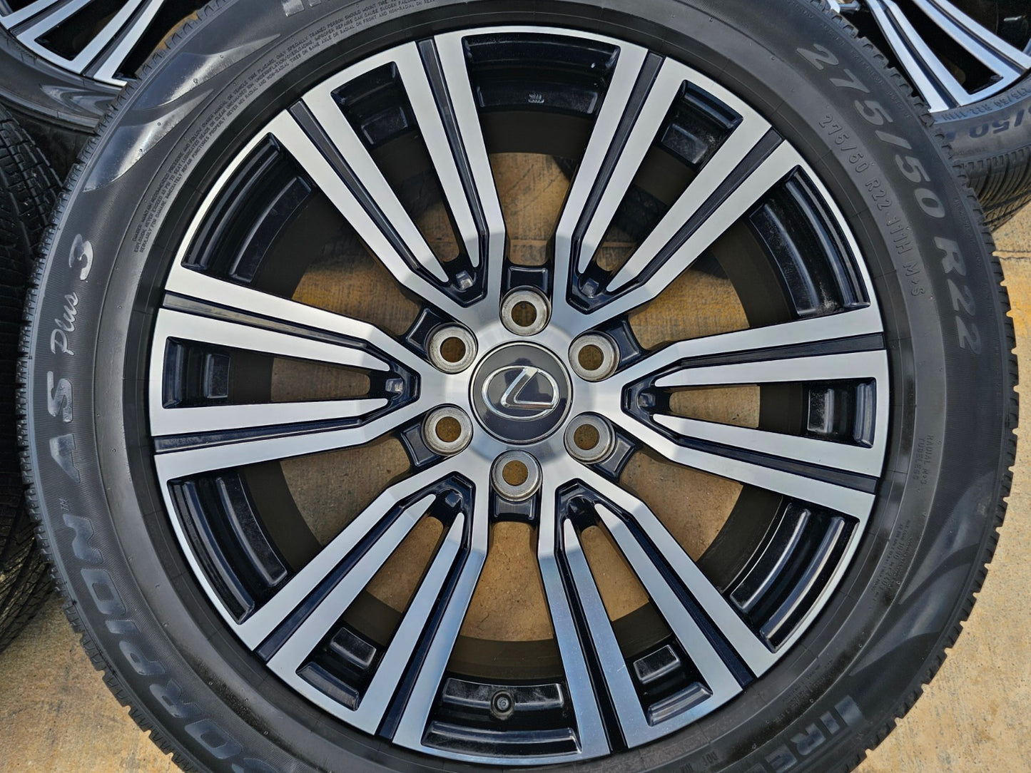 22" Lexus LX600 GX550 OEM wheels rims 74402 Toyota Tundra Sequoia SET PIRELLI