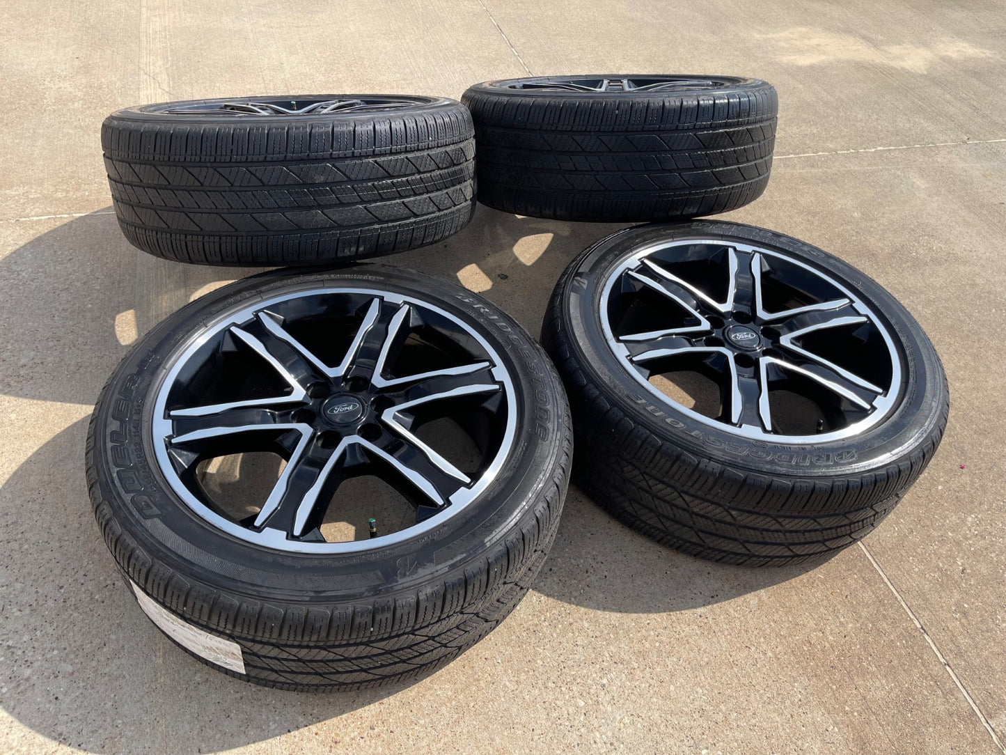 22" Ford F-150 Expedition PERFORMANCE OEM 10200 rims wheels BRIDGESTONE