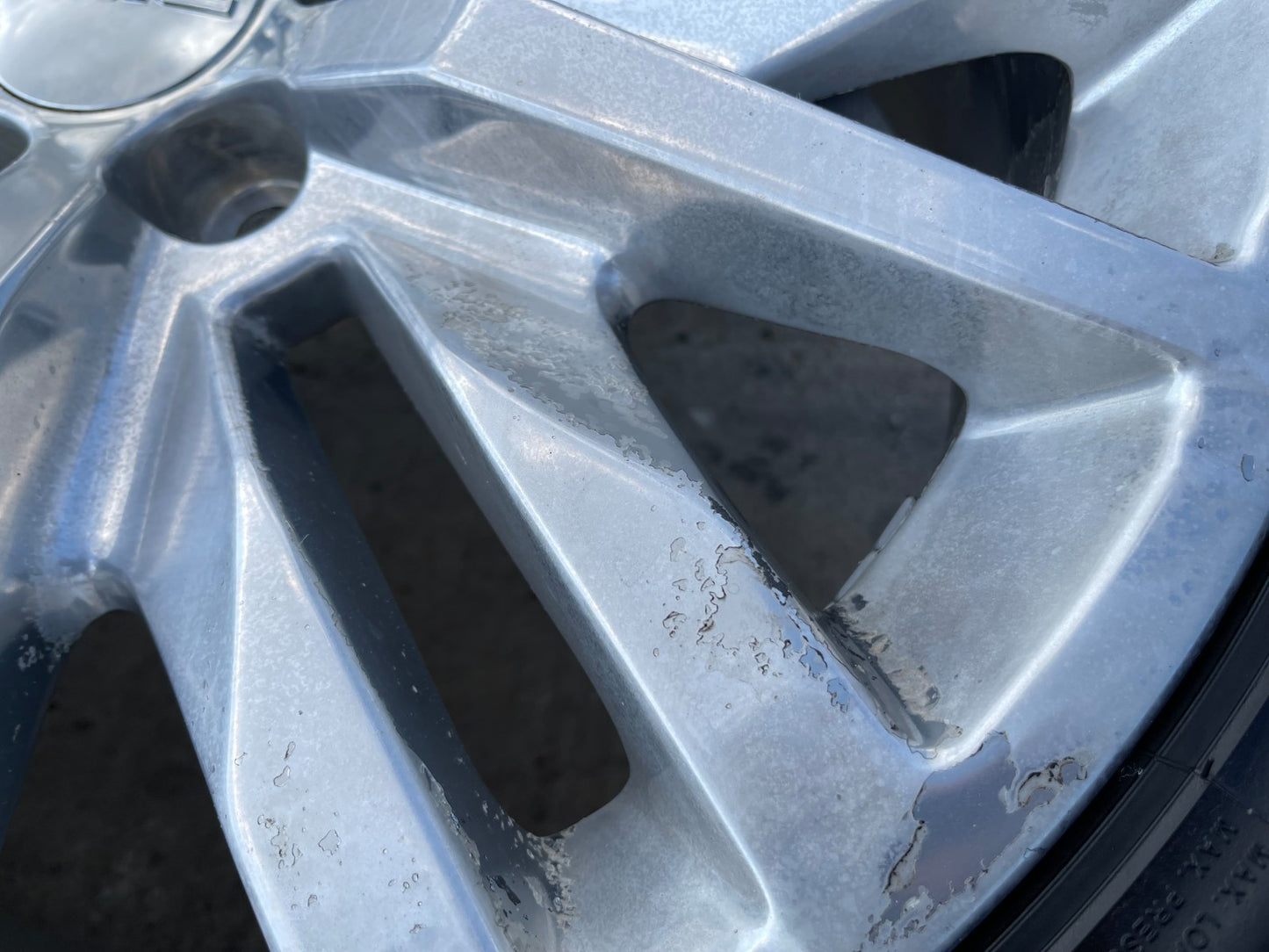 22" GMC Yukon Chevy Tahoe Escalade OEM 5921 wheels rims DISCOUNTED SET