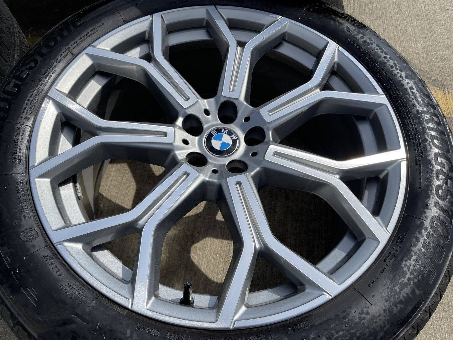 21" BMW X6 X7 OEM 86533 96409 Series 753 wheels rims tires BRIDGESTONE