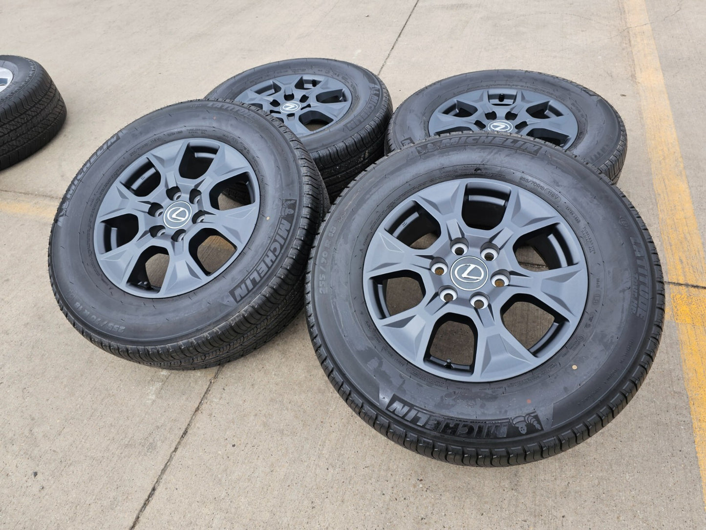 18" Lexus GX550 OEM 10544 wheels rims Land Cruiser Tundra Sequoia NEW MICHELIN