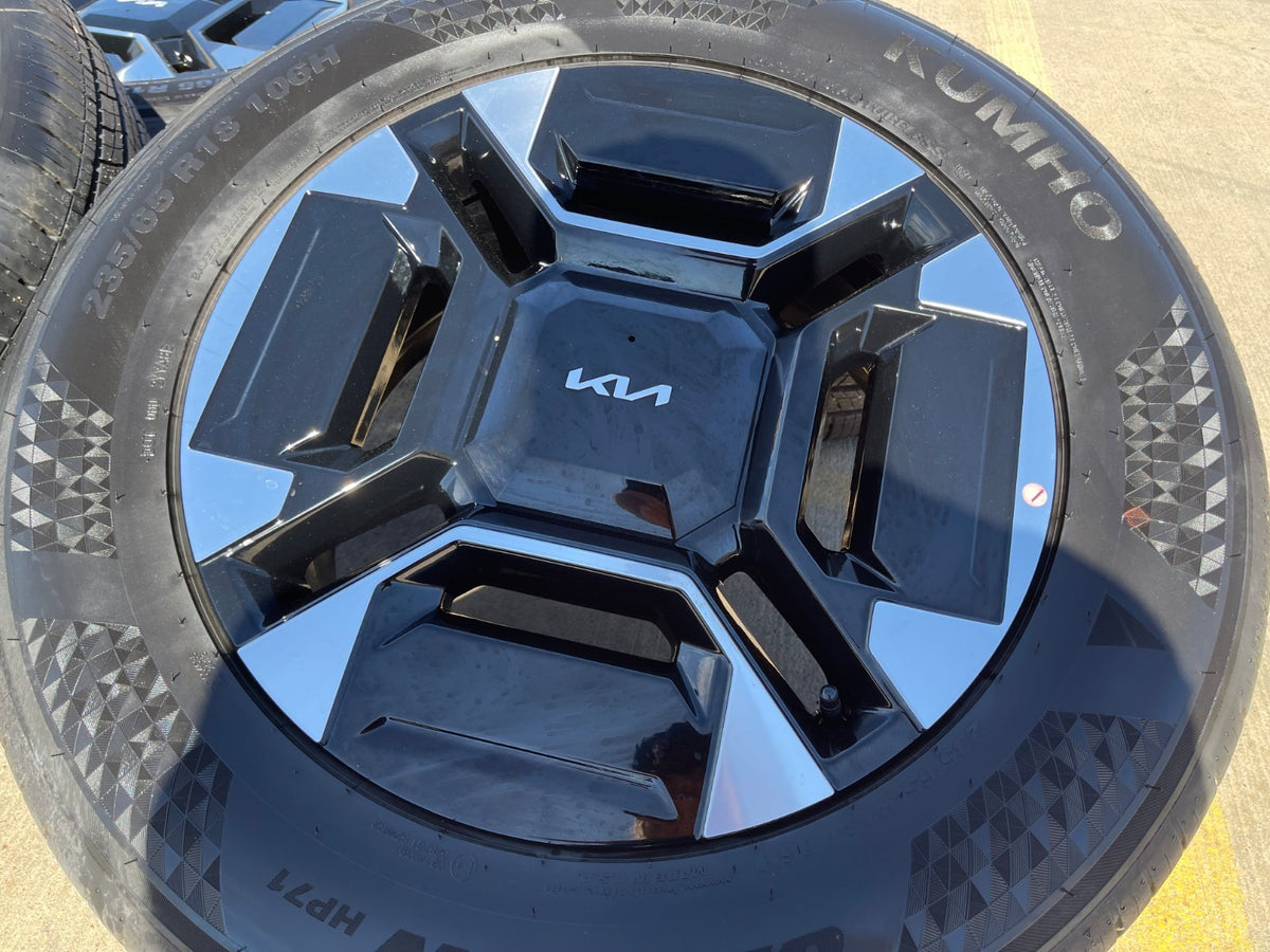 18" Kia Telluride X-PRO OEM wheels rims Sorento Sedona 2027 SET NEW
