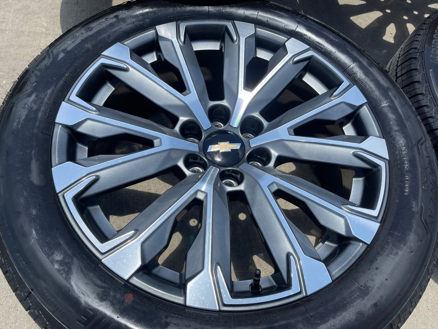22" Chevy Tahoe Silverado Suburban OEM wheels rims 2023 2024 2025 2026 2027 NEW