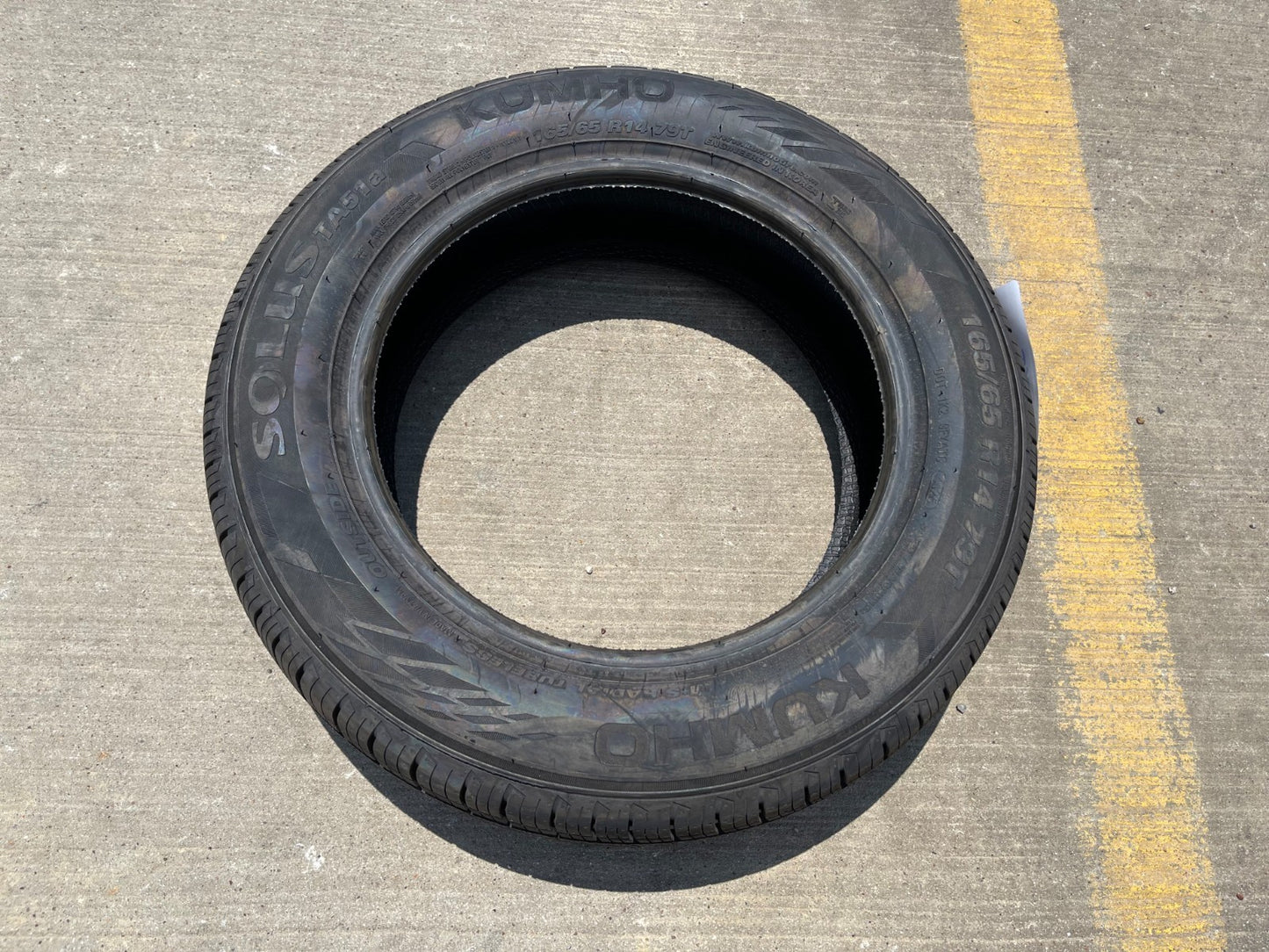 (1) 165/65/14 Kuhmo Solus TA51a tire 79T 165/65R14 NEW