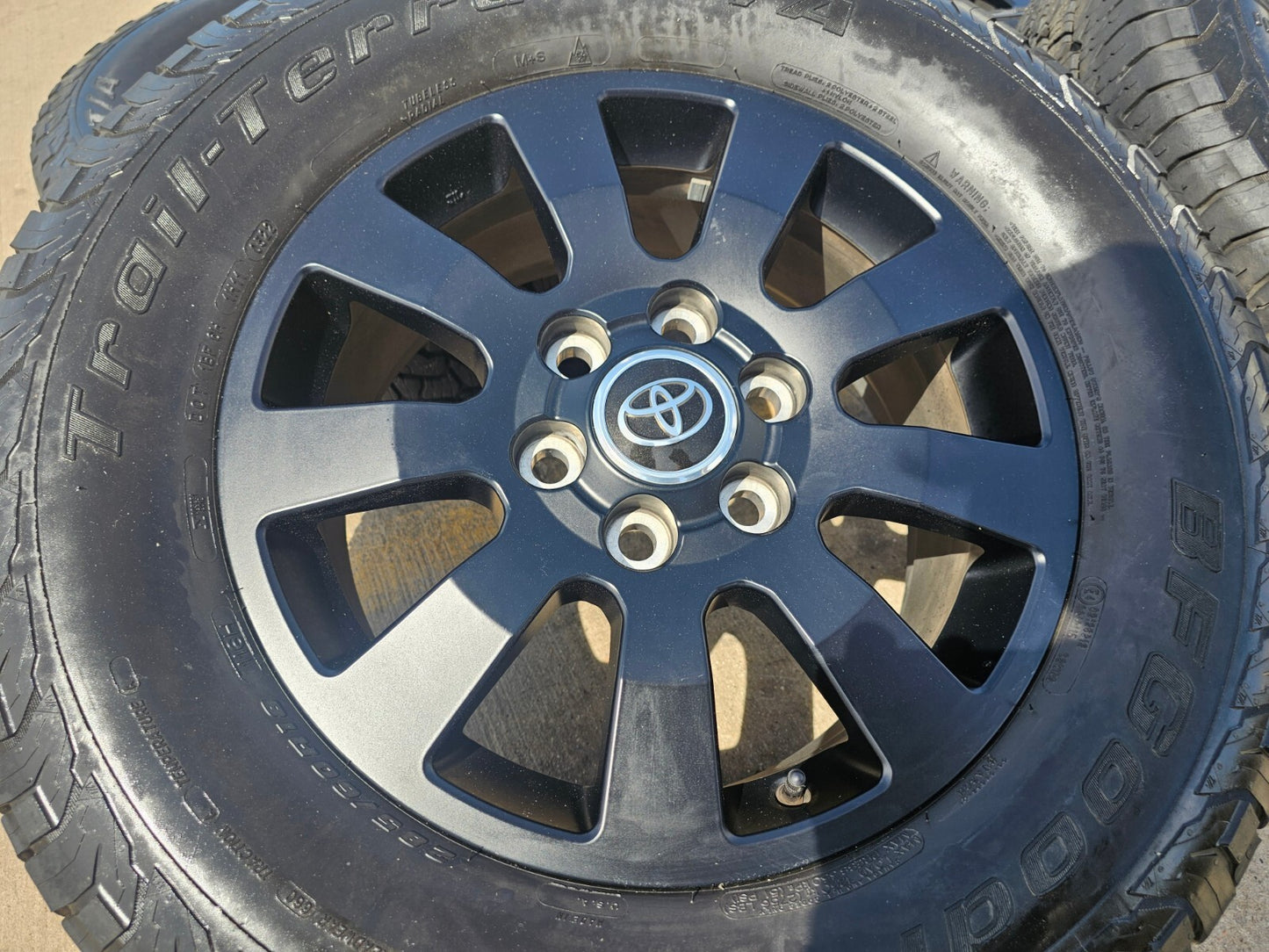 18" Toyota Land Cruiser OEM wheels rims 95952 Tundra Sequoia 2024 2025 2026 BFG