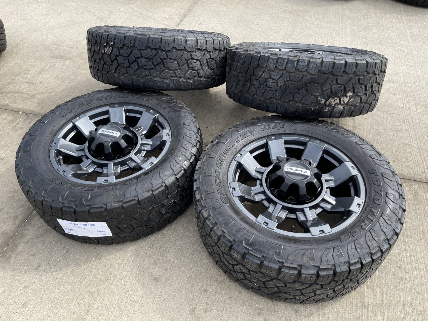20" Ford F-250 F-350 OEM 10296 10485 Lariat wheels rims 2023 2024 2025 2026 TOYO