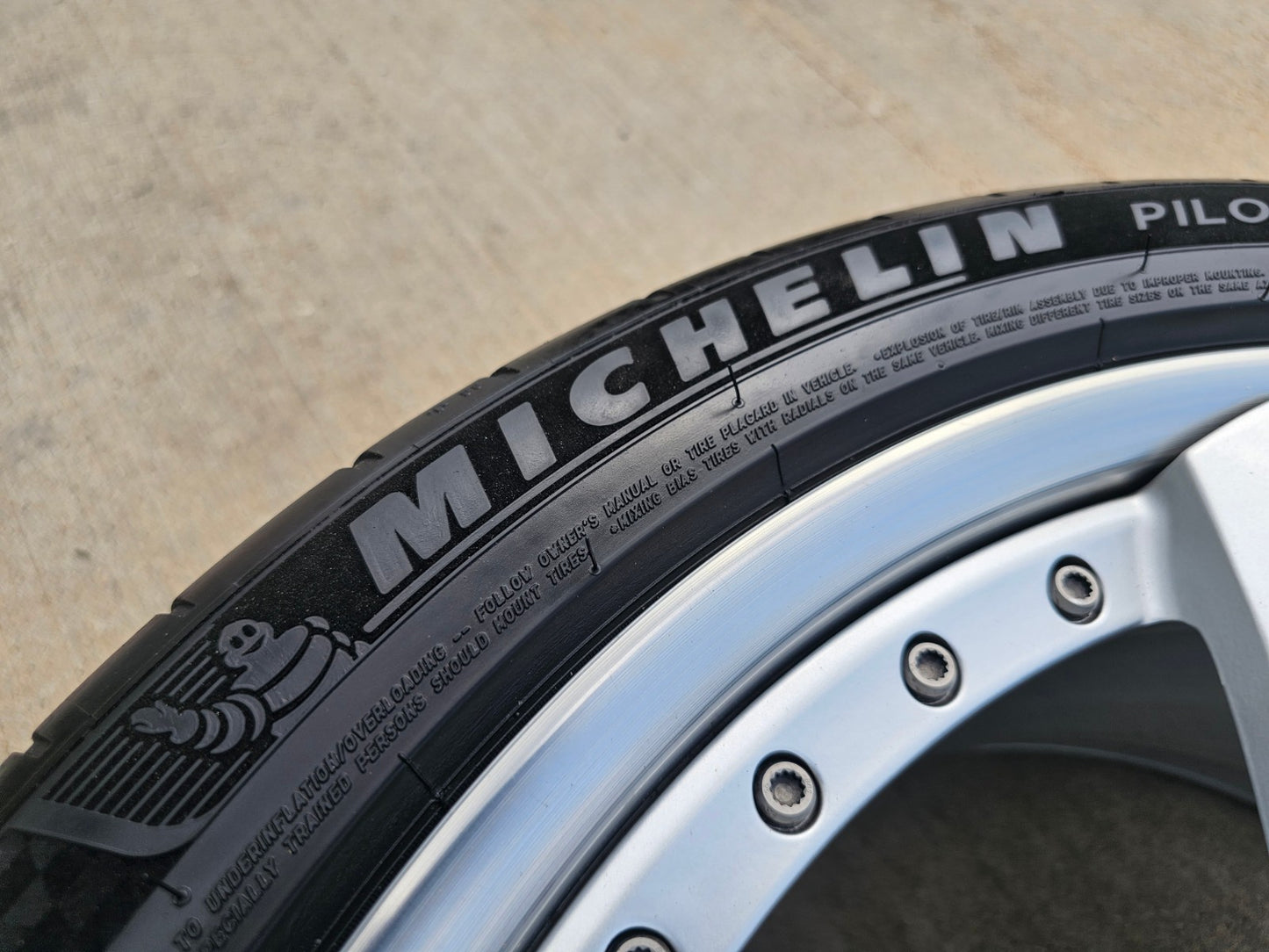 (1) 21" Bentley Continental OEM wheel rim Mulliner Flying Spur GT Spare
