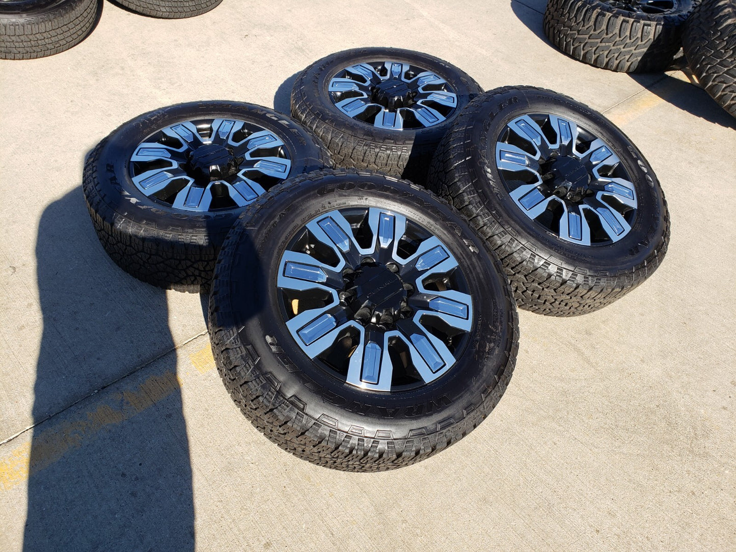 20" GMC Sierra DENALI ULTIMATE 2500 3500 OEM wheels rims 5958 Chevy