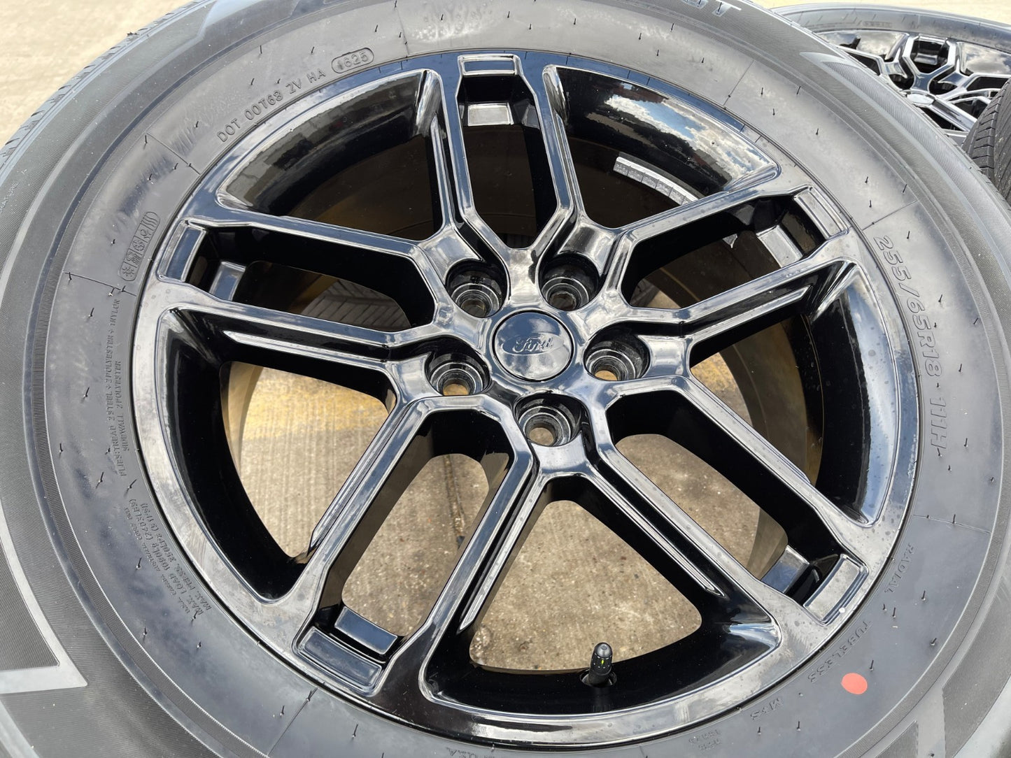 18" Ford Taurus Explorer OEM 10698 rims wheels black 2023 2024 2025 2026 HANKOOK