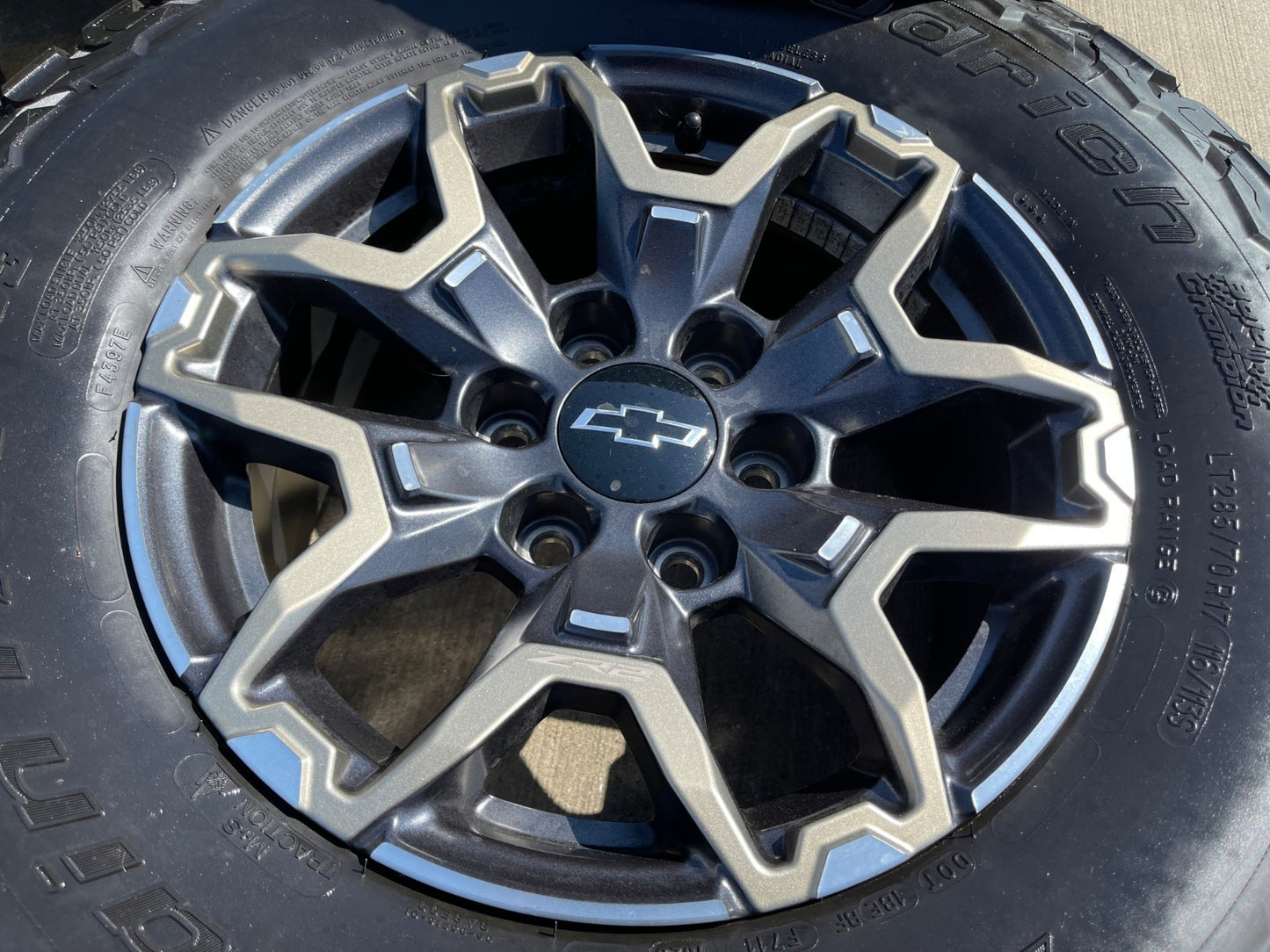17" Chevy Silverado ZR2 OEM 95751 Beadlock wheels rims Colorado Sierra NEW BFG