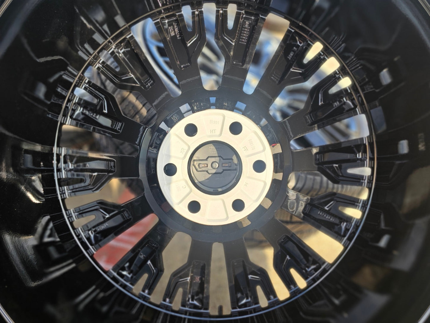 24" Chevy Tahoe Silverado OEM High Country wheels rims 2025 2026 NEW MICHELIN