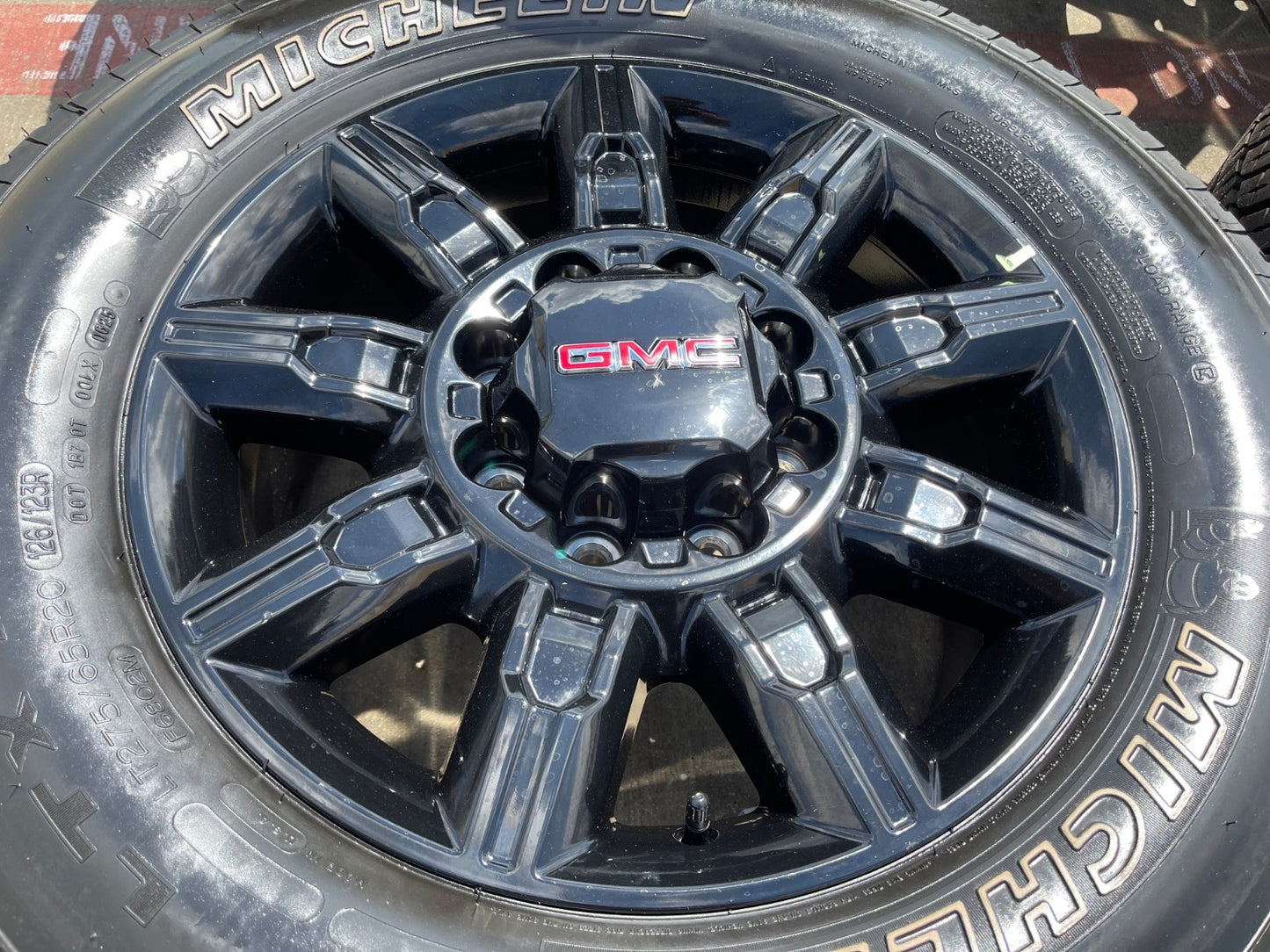 20" GMC Sierra AT4X 2500 3500 OEM 14137 5963 wheels rims Silverado NEW MICHELIN