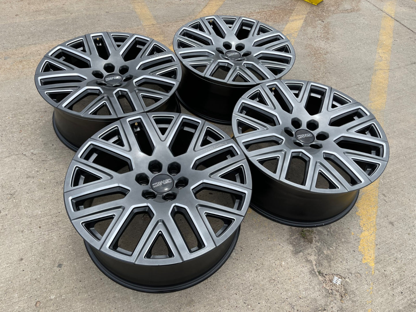 24" GMC Yukon Sierra DENALI OEM wheels rims 2023 2024 2025 2026 2027 NEW