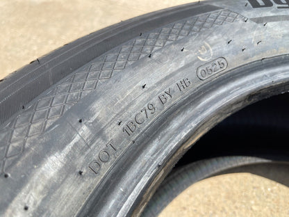 (1) 255/55/20 Hankook Dynapro HPX A/S tire 255/55R20 110V M+S