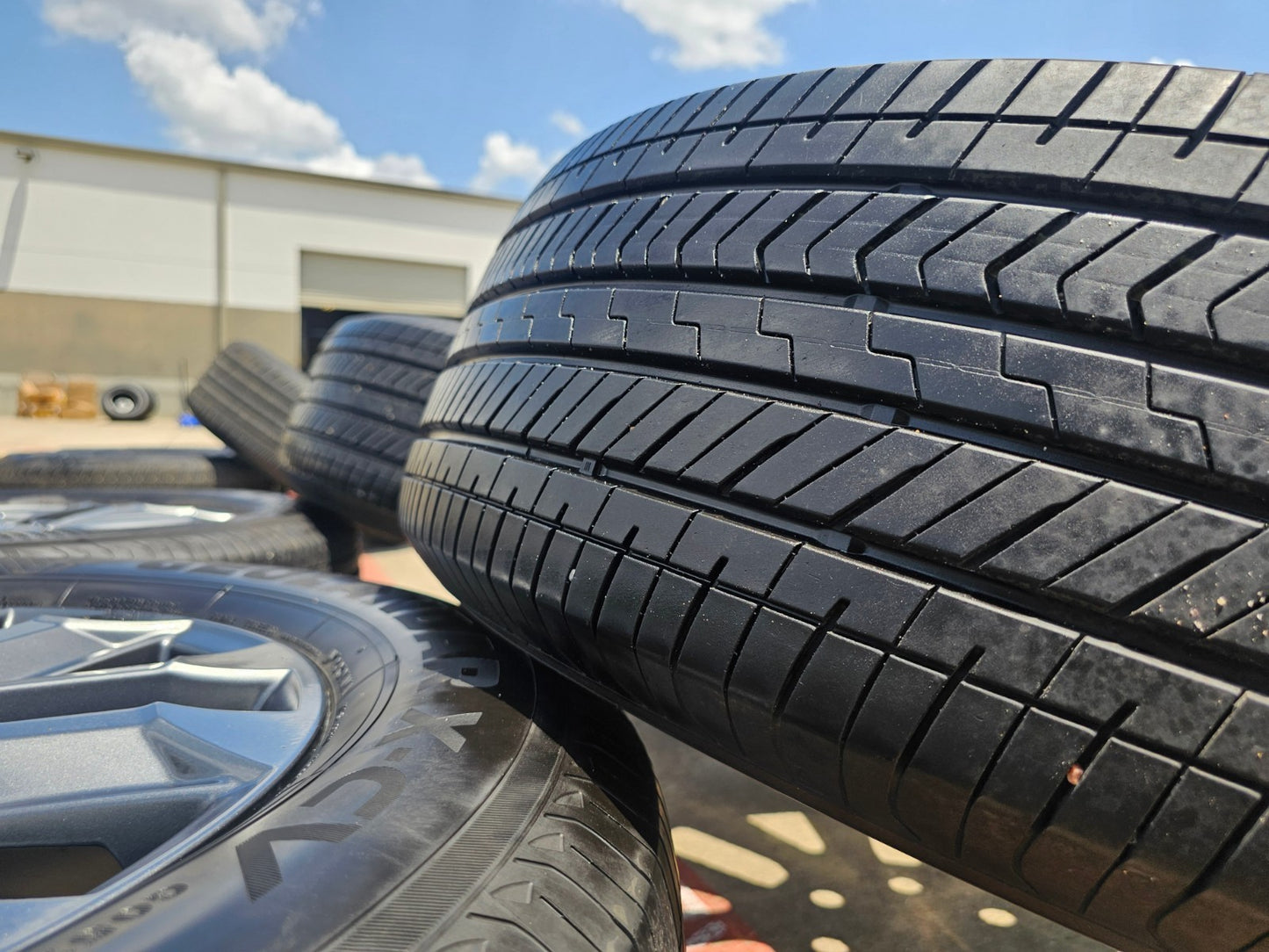 20" Toyota Land Cruiser OEM wheels rims 94057 Tundra Sequoia 2024 2025 2026