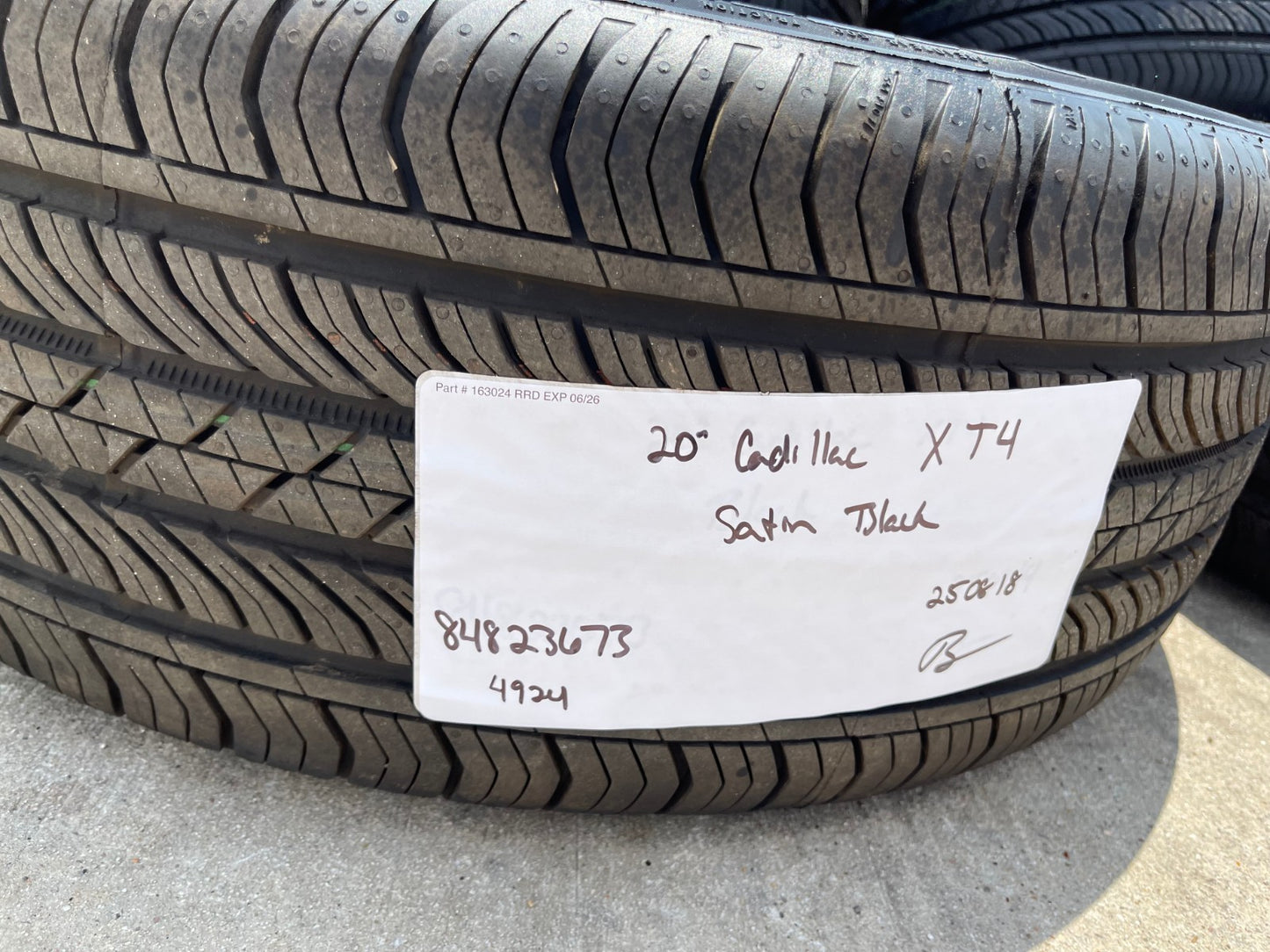 20" Cadillac XT4 OEM wheels rims tires 2023 2024 2025 2026 NEW