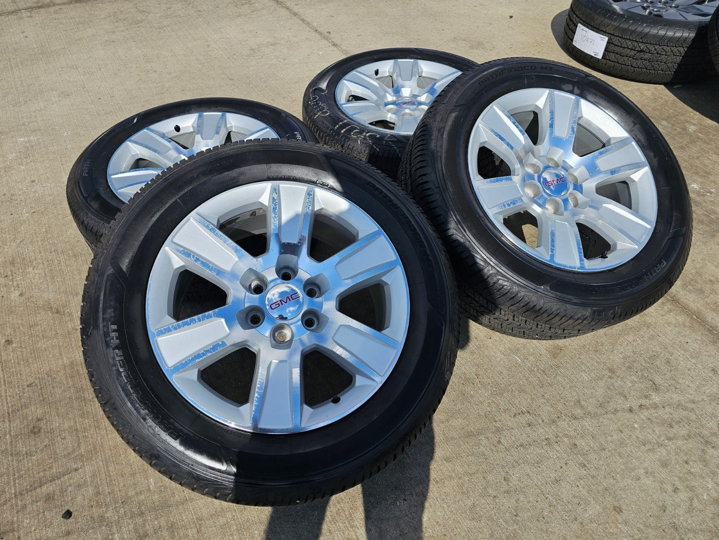 20" GMC Sierra Yukon Denali OEM 5650 wheels rims tires