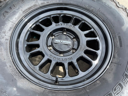 17x8.5 17" Method Racing MR318 Silverado RAM Tacoma wheels rims 6x139 6x5.5 35"