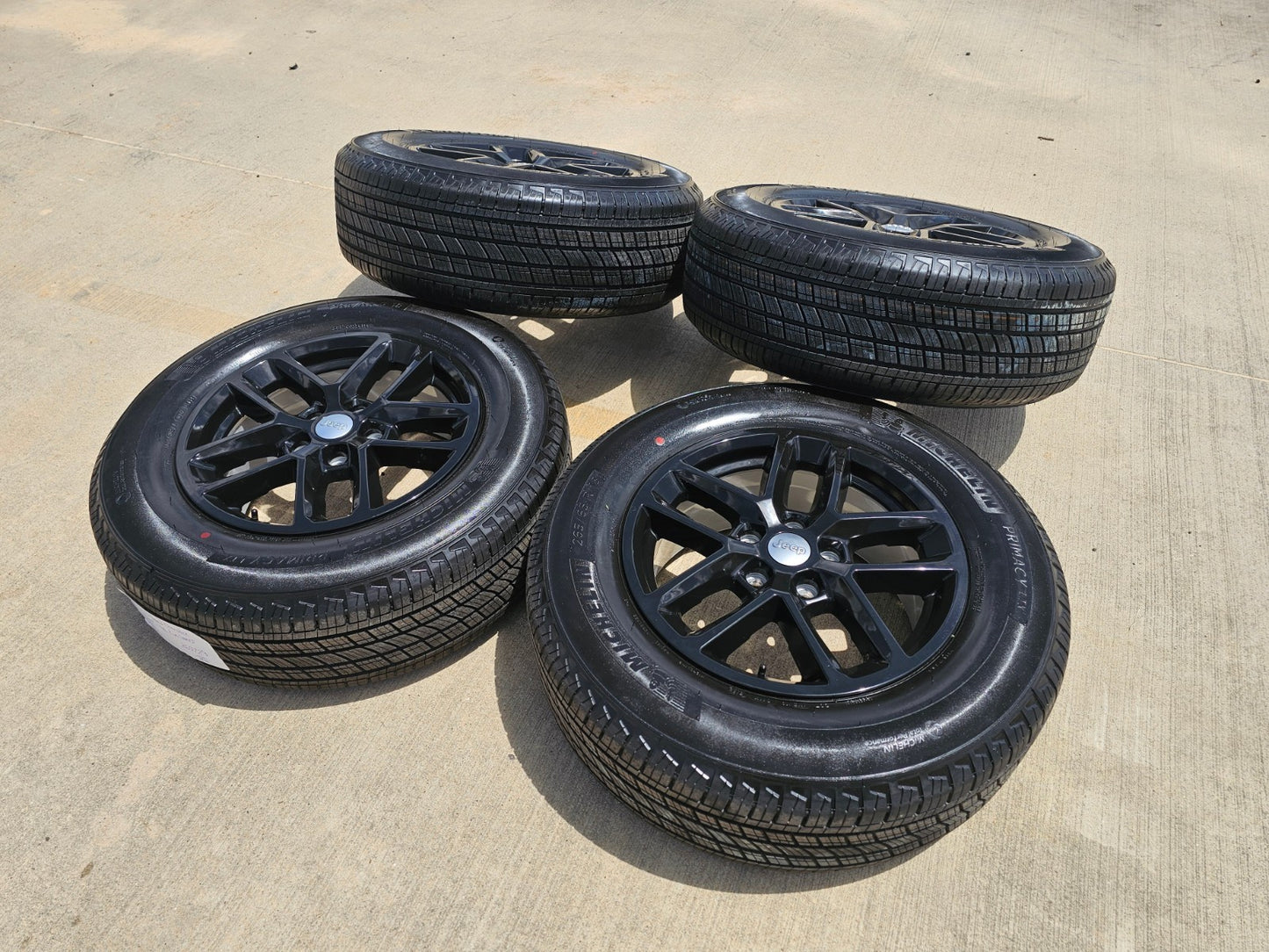 18" Jeep Grand Cherokee L OEM wheels rims 9286 Durango 2025 2026 MICHELIN NEW