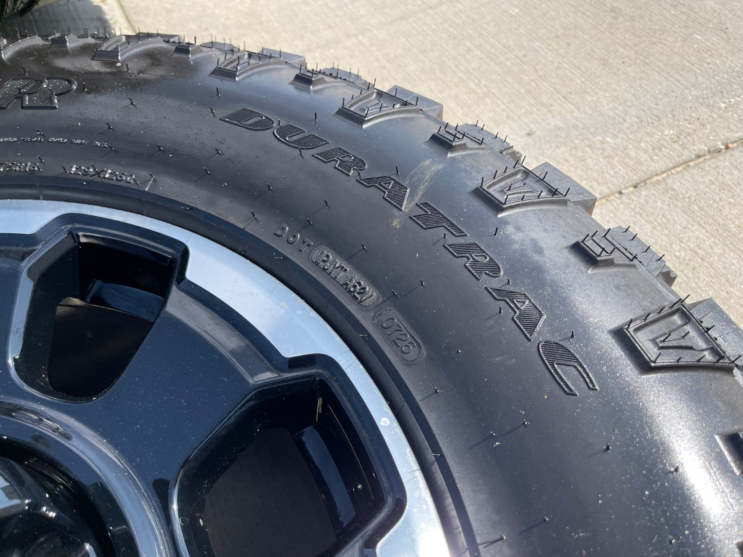 18" Ford F-250 F-350 OEM TREMOR rims wheels 10482 tires DURATRAC R/T 35" NEW