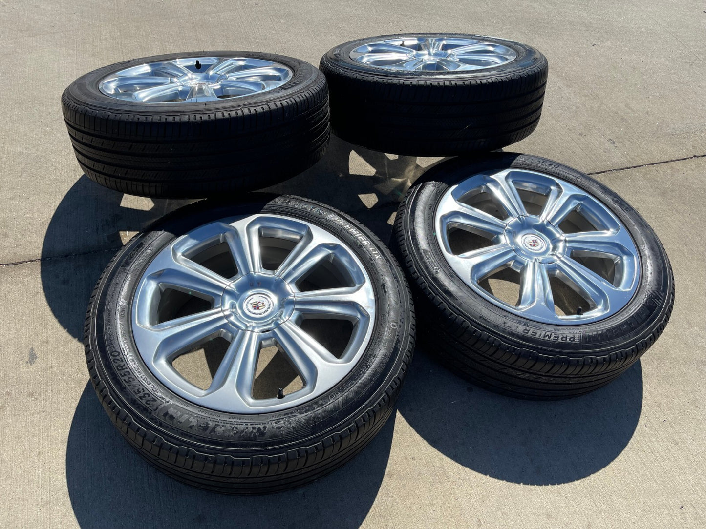 20" Cadillac XT6 XT5 SRX OEM 4708 wheels rims DISCOUNTED