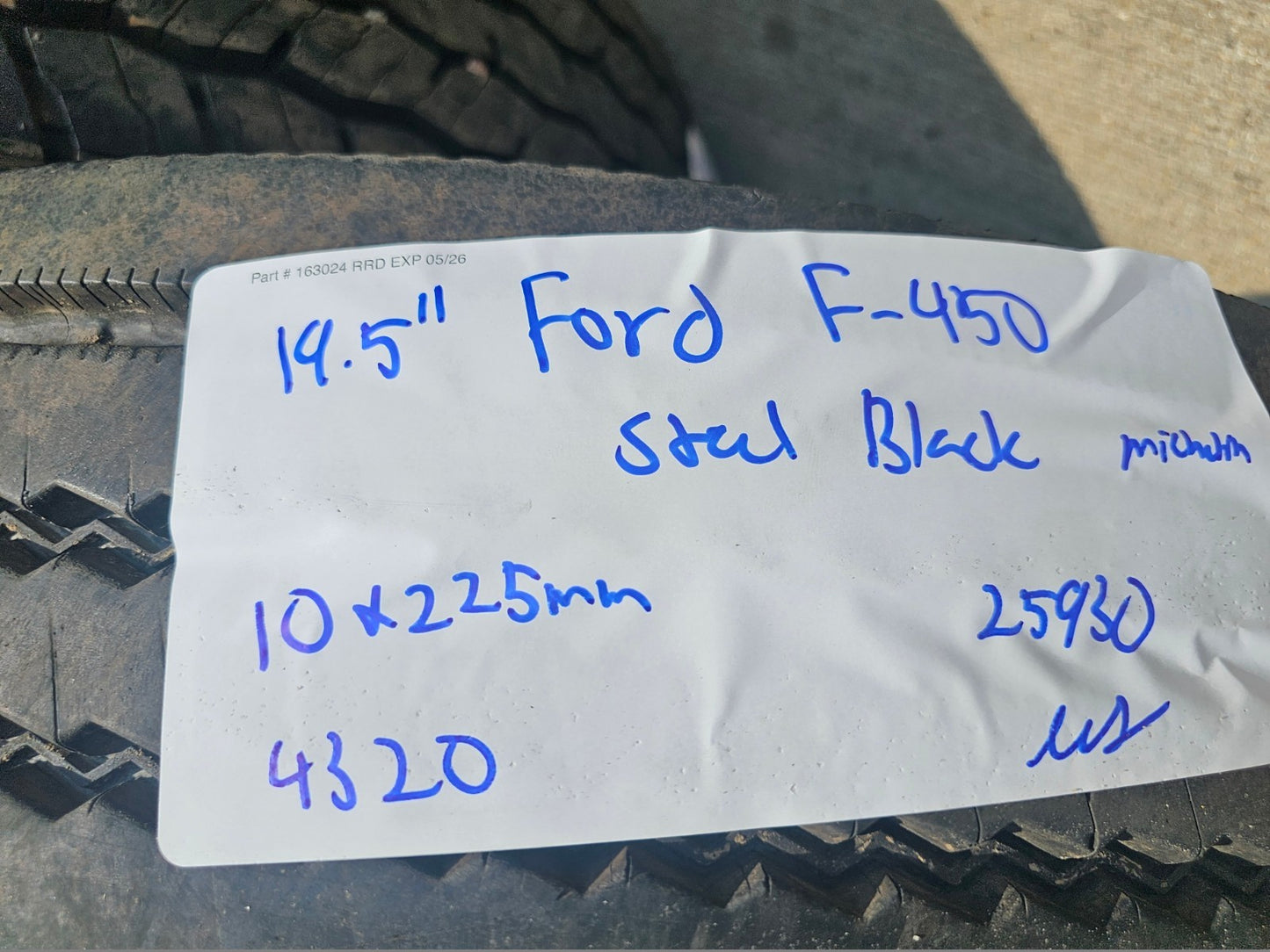 19.5" Ford F-450 F-550 Dually rim RAM 4500 OEM 10x225 spare MICHELIN