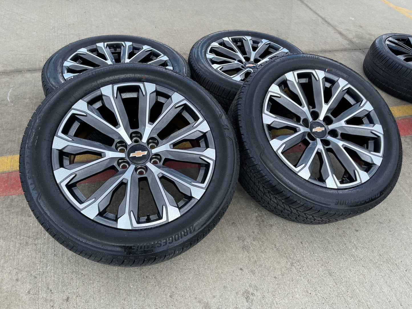 22" Chevy Tahoe Silverado Suburban OEM wheels rims 2023 2024 2025 2026 2027 NEW