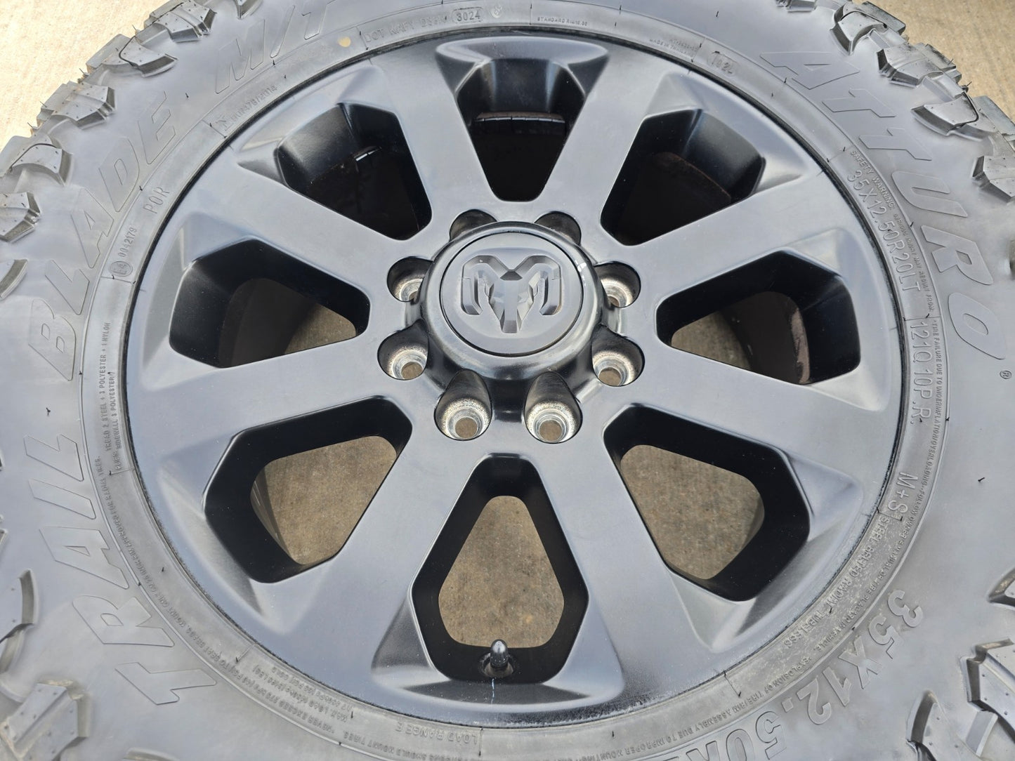 20" Dodge Ram 2500 3500 LARAMIE OEM 2700 wheels rims tires 35"