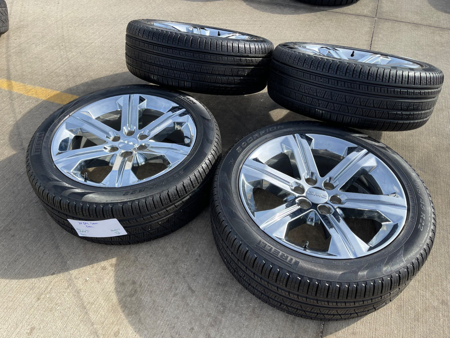 22" GMC Yukon DENALI OEM wheels rims 5667 tires Sierra CHROME PIRELLI