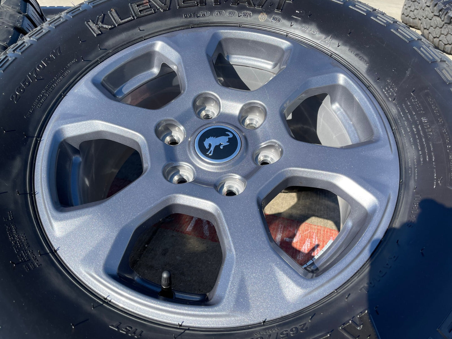 17" Ford Bronco Big Bend wheels rims 10384 OEM Ranger tires KENDA