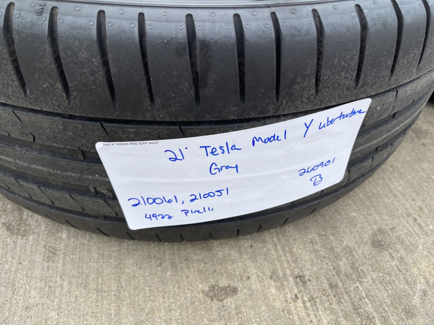21" Tesla Model Y OEM INDUCTION wheels rims 2022 2023 2024 2025 2026 PIRELLI