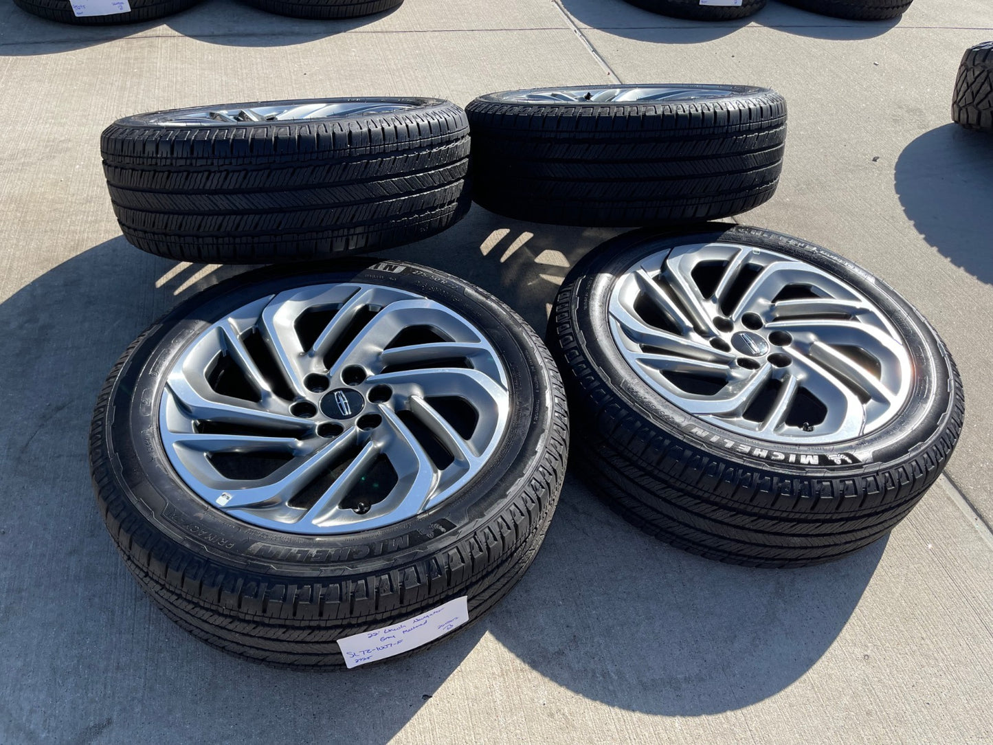 22" Lincoln Navigator OEM 94225 rims wheels BLACK LABEL 2025 2026 MICHELIN