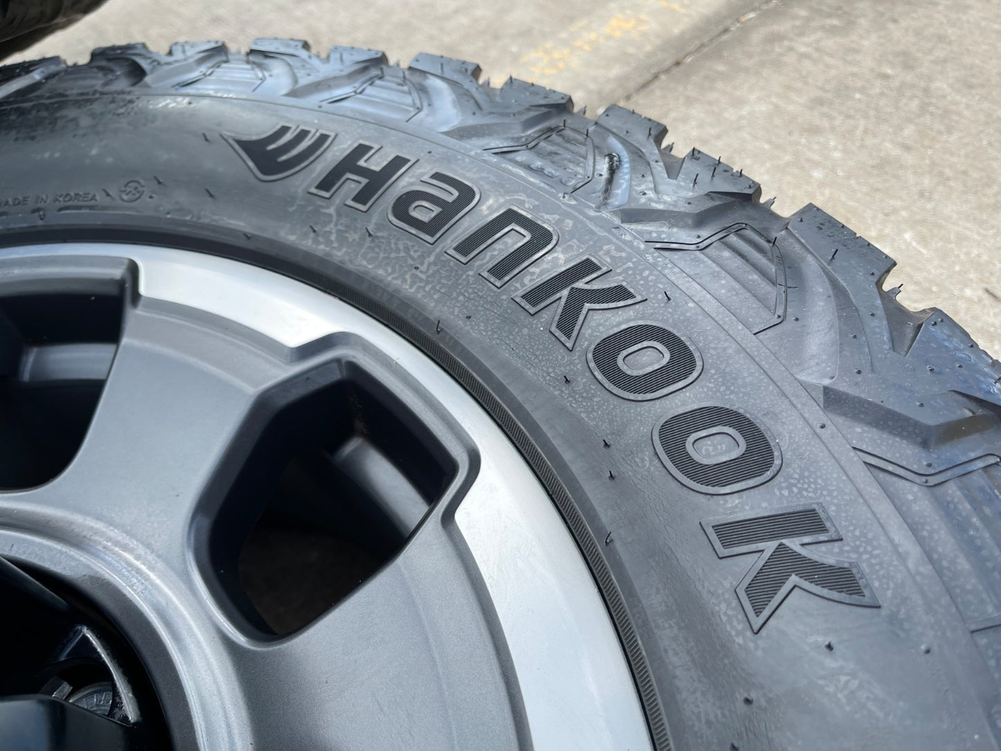 18" Ford F-250 F-350 OEM TREMOR rims wheels 10482 HANKOOK DYNAPRO M/T2