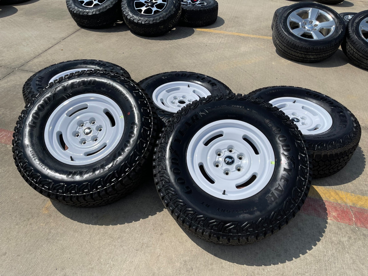 17" Ford Bronco HERITAGE Stroppe Edition 10463 OEM wheels rims white NEW 35"
