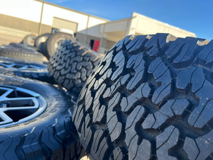 17" Jeep Wrangler Rubicon OEM wheels rims Gladiator tires BFG 33" NEW